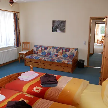 Schloss Goldacker - Schloss Der Gesundheit Guest house Weberstedt