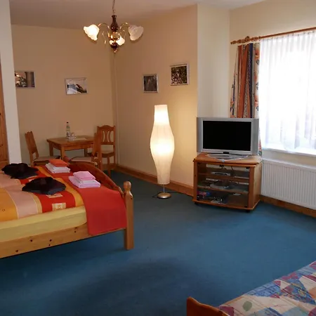 Schloss Goldacker - Schloss Der Gesundheit Guest house