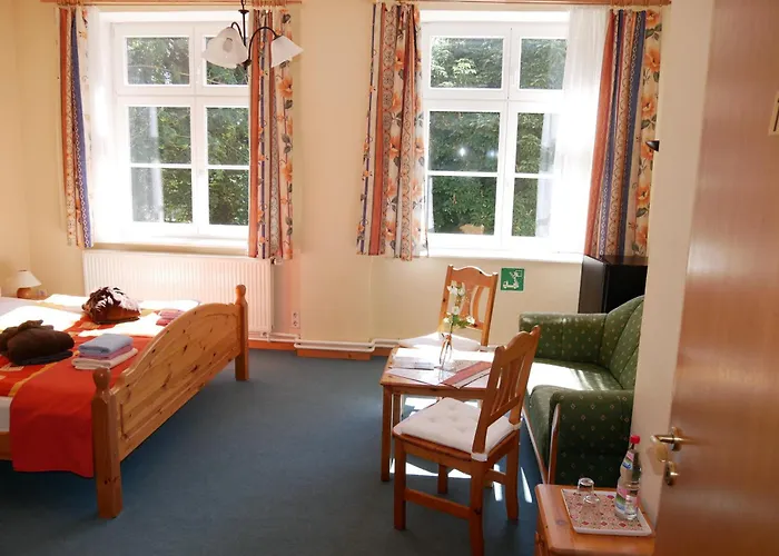 Gasthuis Schloss Goldacker - Schloss Der Gesundheit Weberstedt